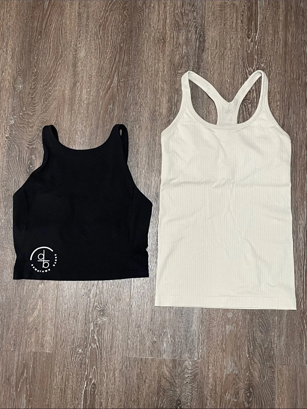 EUC Lululemon Matching Bundle. Size Tops 6/ Bottoms 4